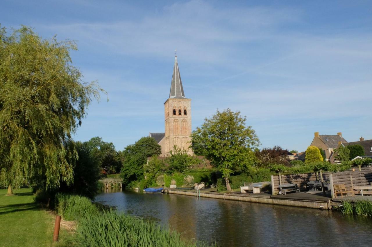Villa De Rozenbottel Tzummarum Esterno foto